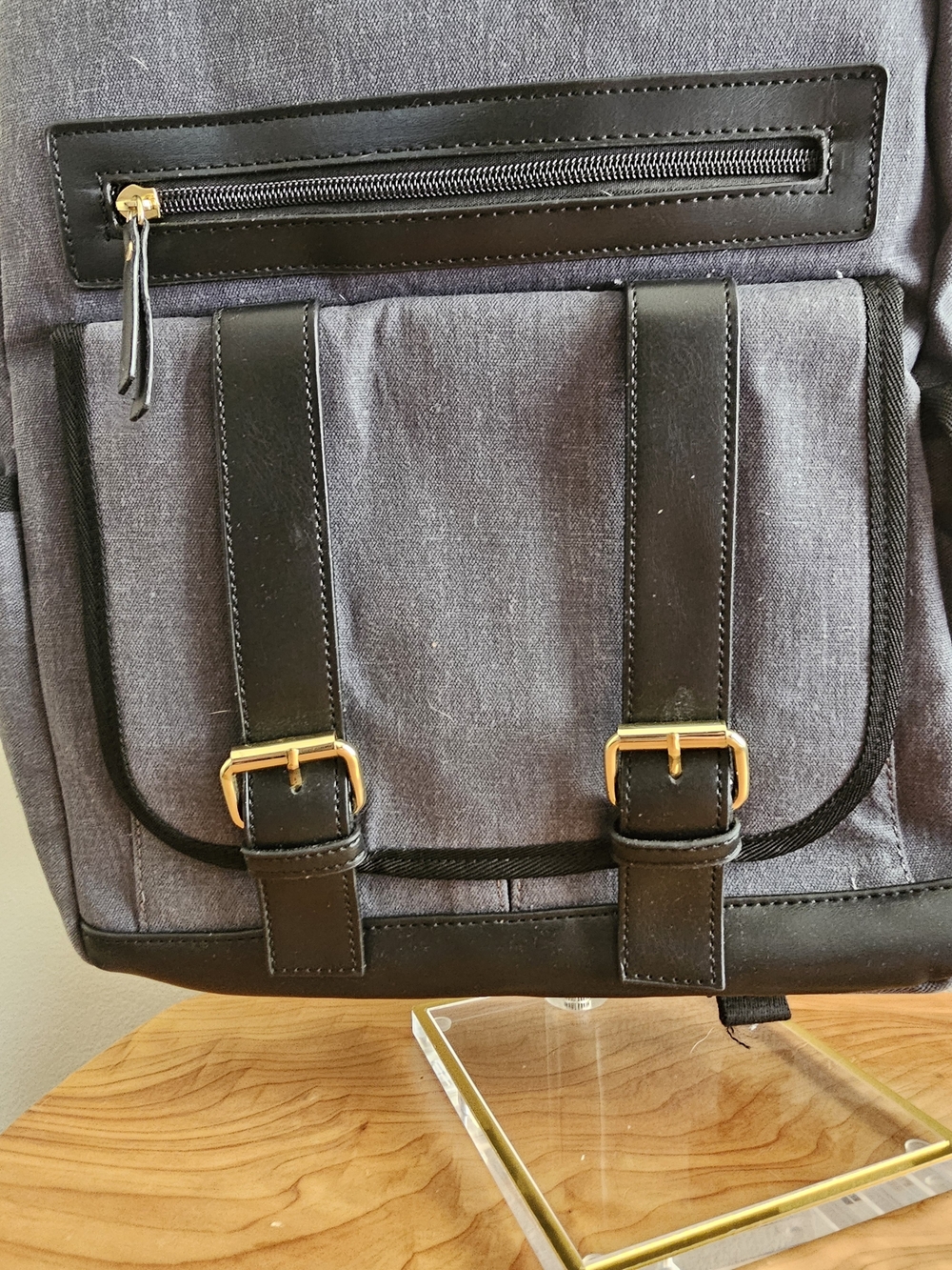 London Fog Gray Men's Backpack - Stylish Everyday Carry - Picture 4 of 9